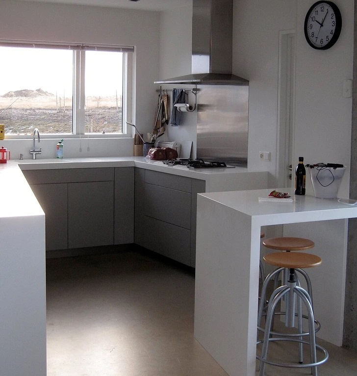 Κάνε την κουζίνα σου να φαίνεται πιο μεγάλη και ευρύχωρη: 9+1 συμβουλές που θα σε σώσουν